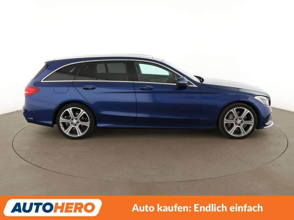 Mercedes-Benz C 400 - Imagem 7