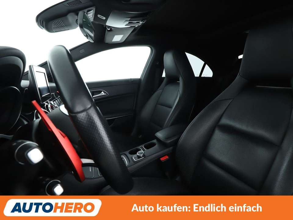 Mercedes-Benz CLA 45 AMG - Imagem 10