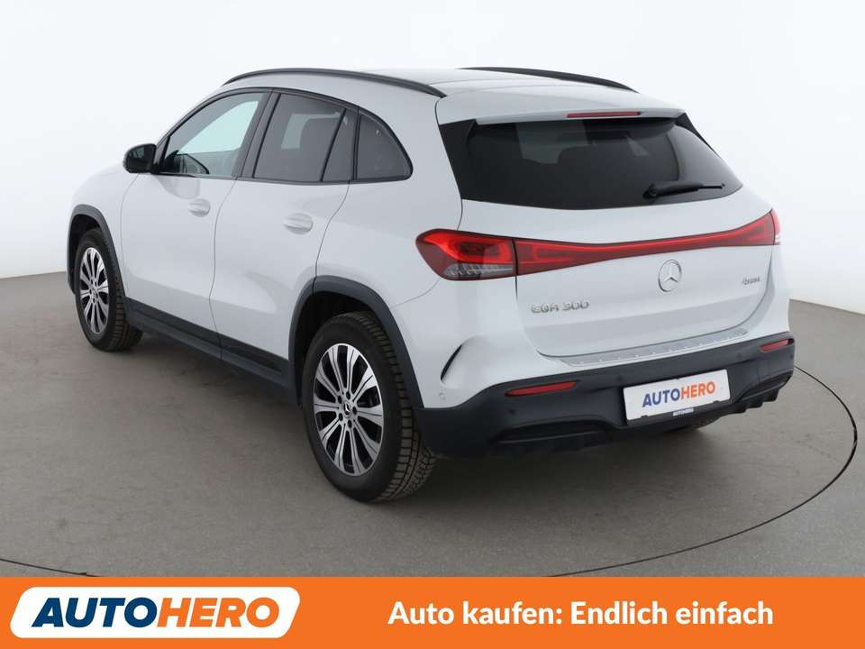 Mercedes-Benz EQA - Imagem 4