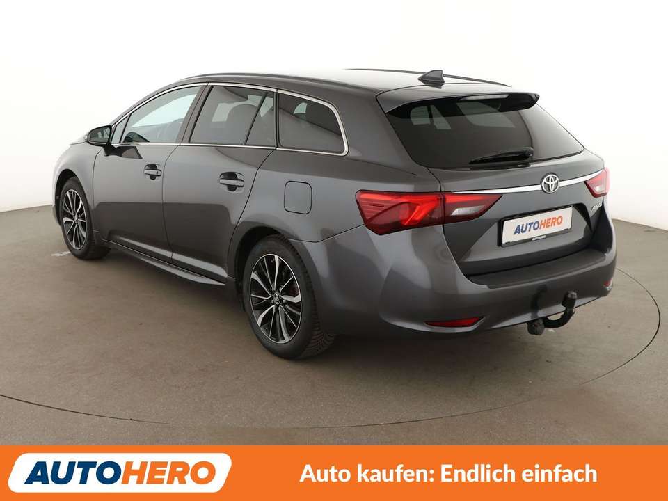 Toyota Avensis - Imagem 4