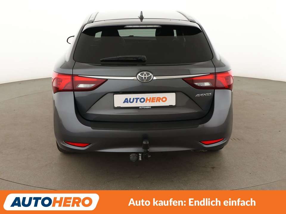 Toyota Avensis - Imagem 5