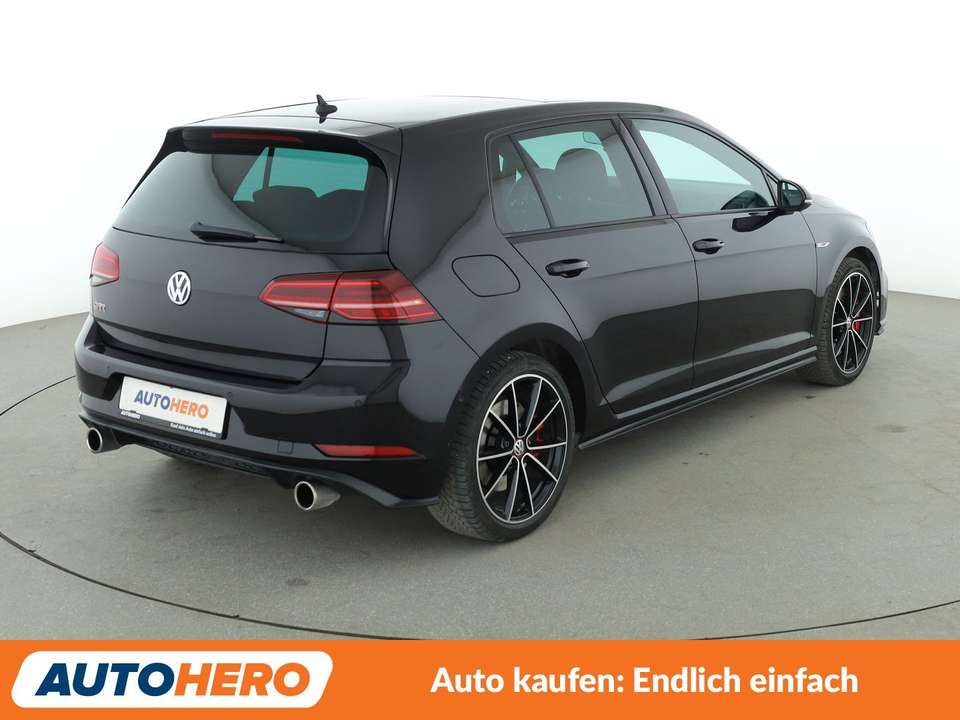 Volkswagen Golf GTI - Imagem 6