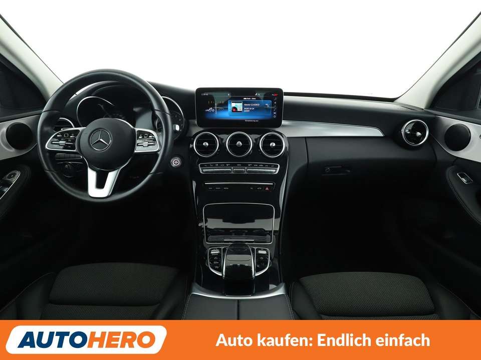 Mercedes-Benz C 180 - Imagem 12