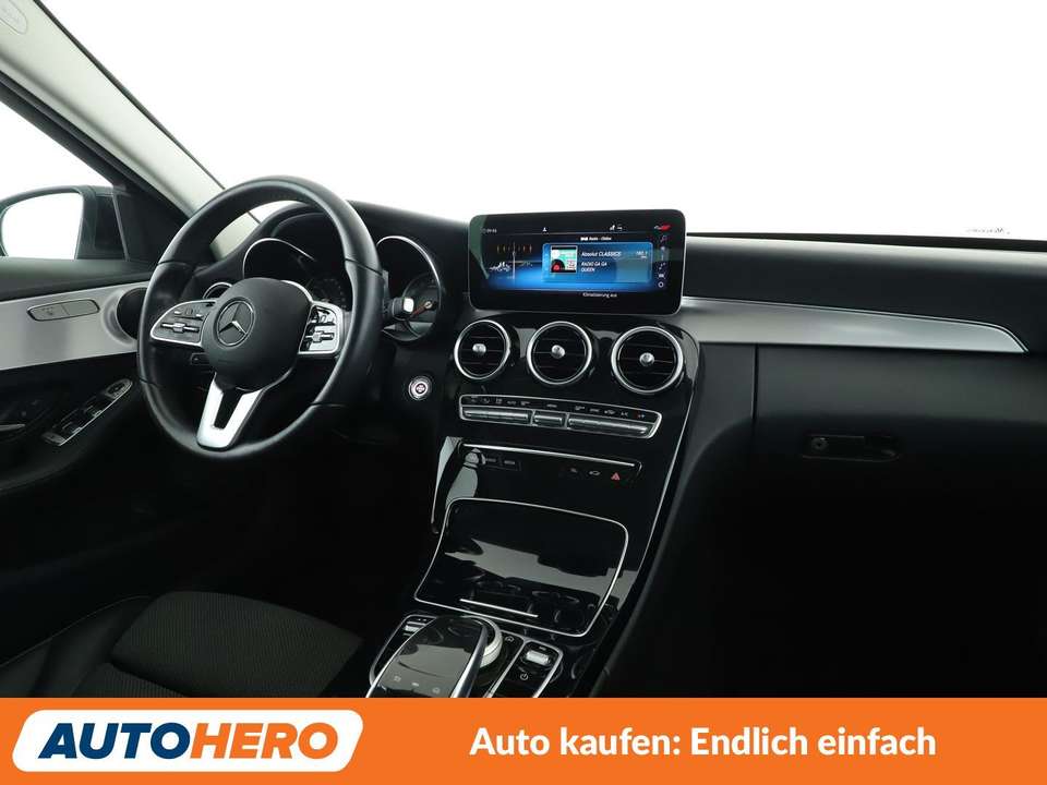 Mercedes-Benz C 180 - Imagem 13