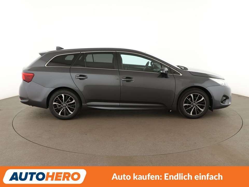 Toyota Avensis - Imagem 7