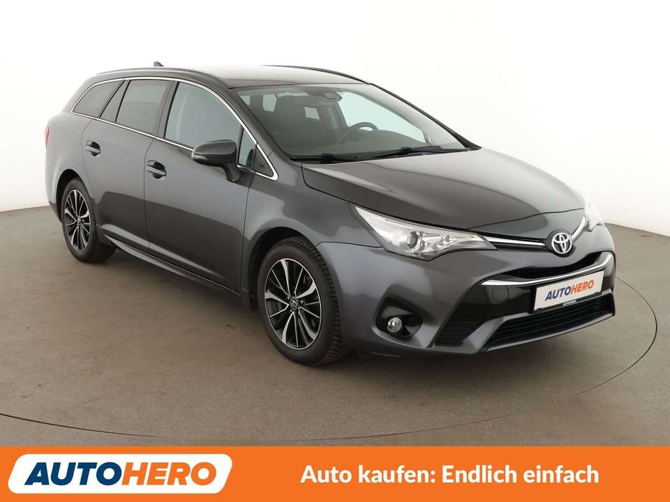 Toyota Avensis - Imagem 8