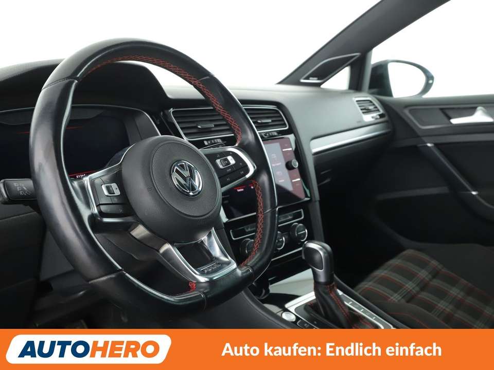 Volkswagen Golf GTI - Imagem 11