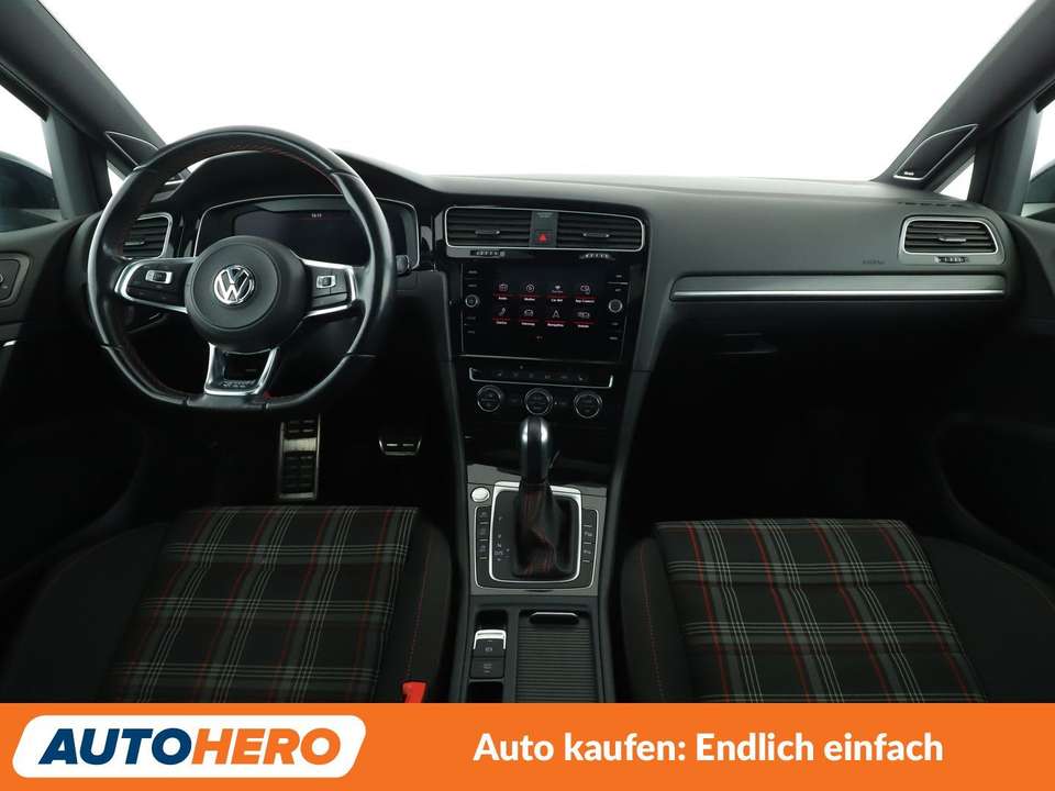 Volkswagen Golf GTI - Imagem 12