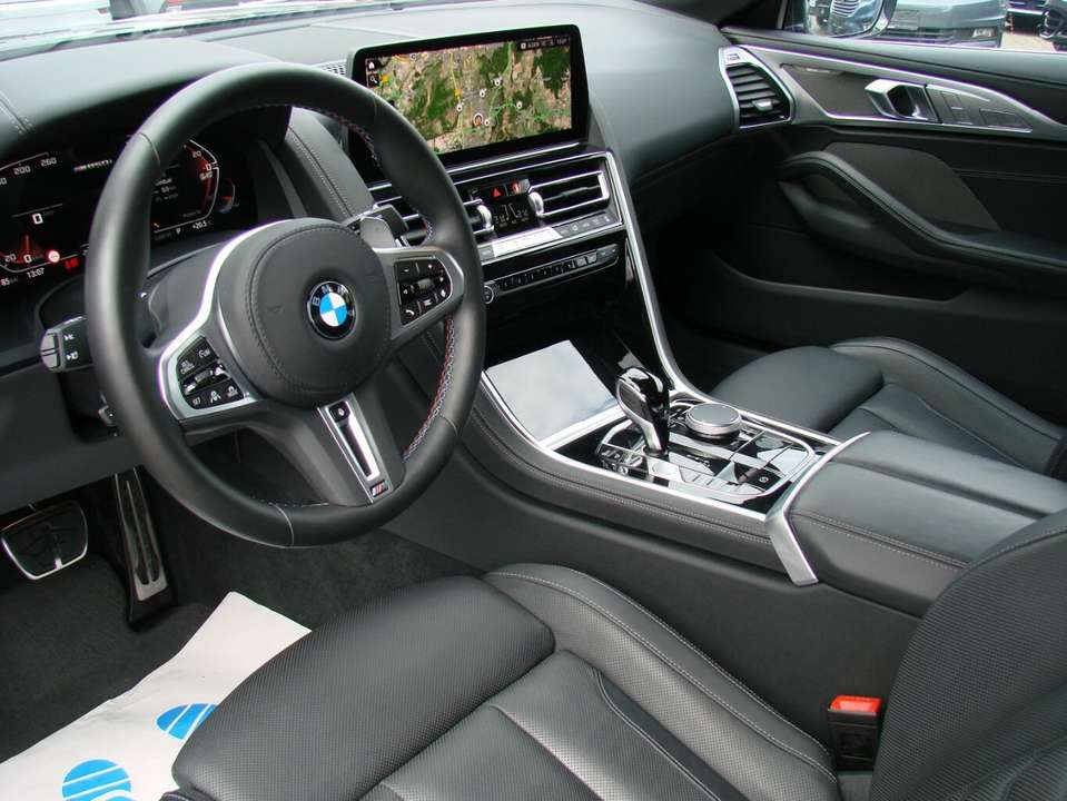 BMW M850 - Imagem 11