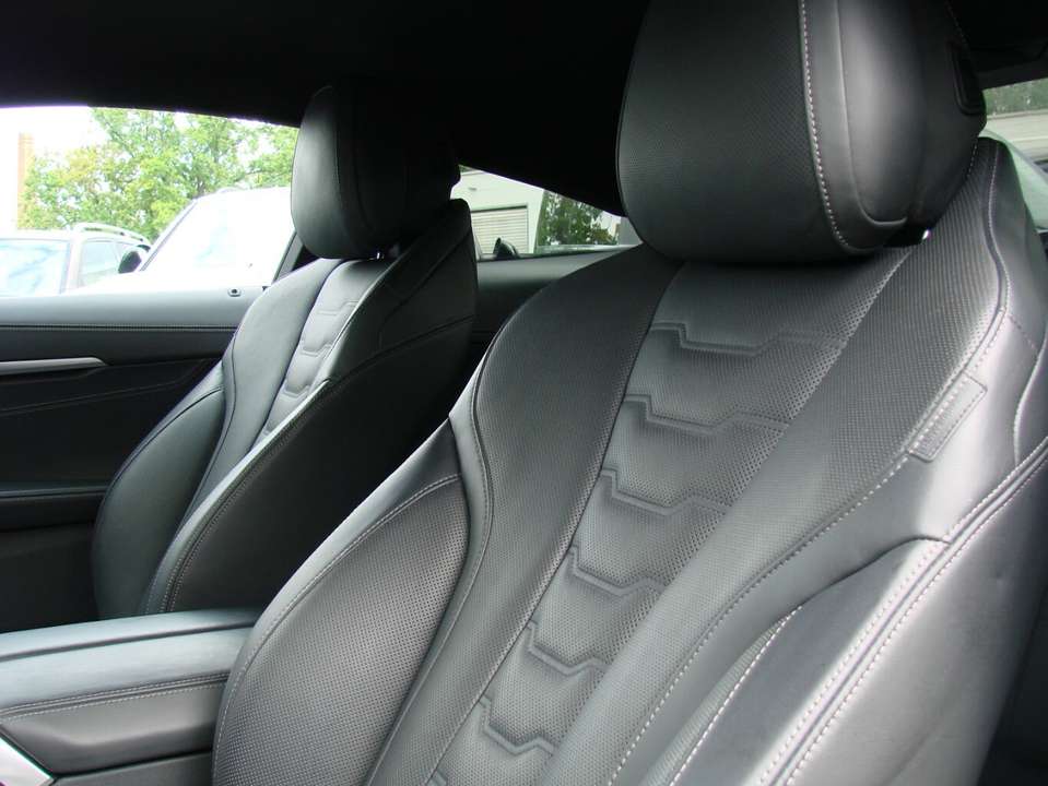BMW M850 - Imagem 13