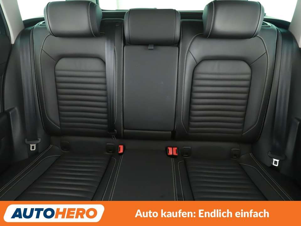 Volkswagen Passat - Imagem 15