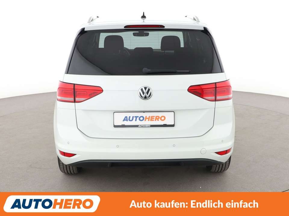 Volkswagen Touran - Imagem 5