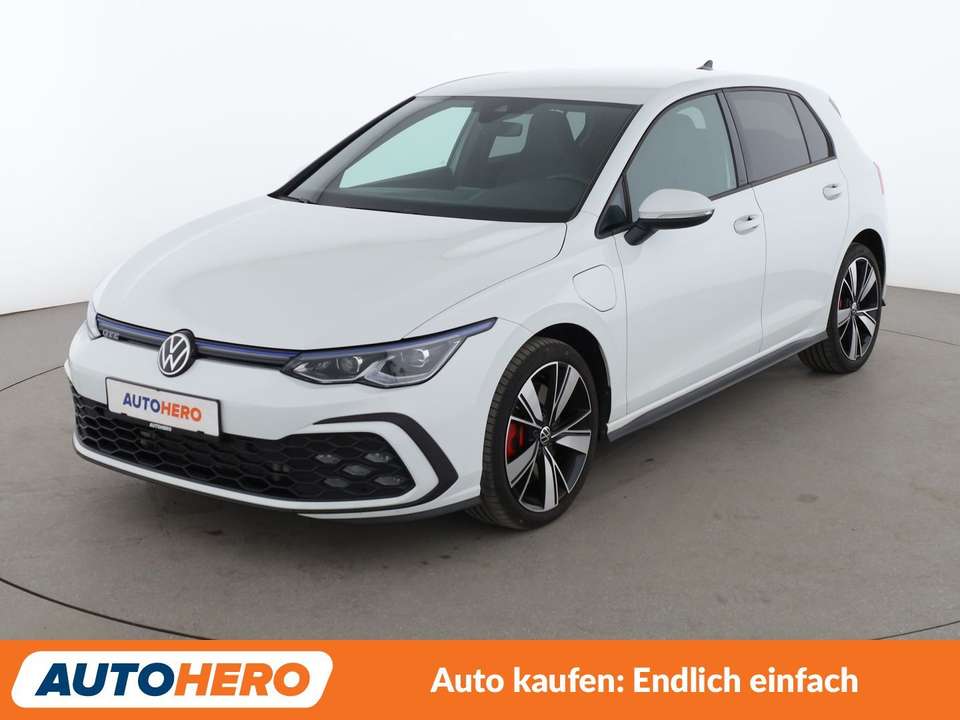 Volkswagen Golf GTE - Imagem 1