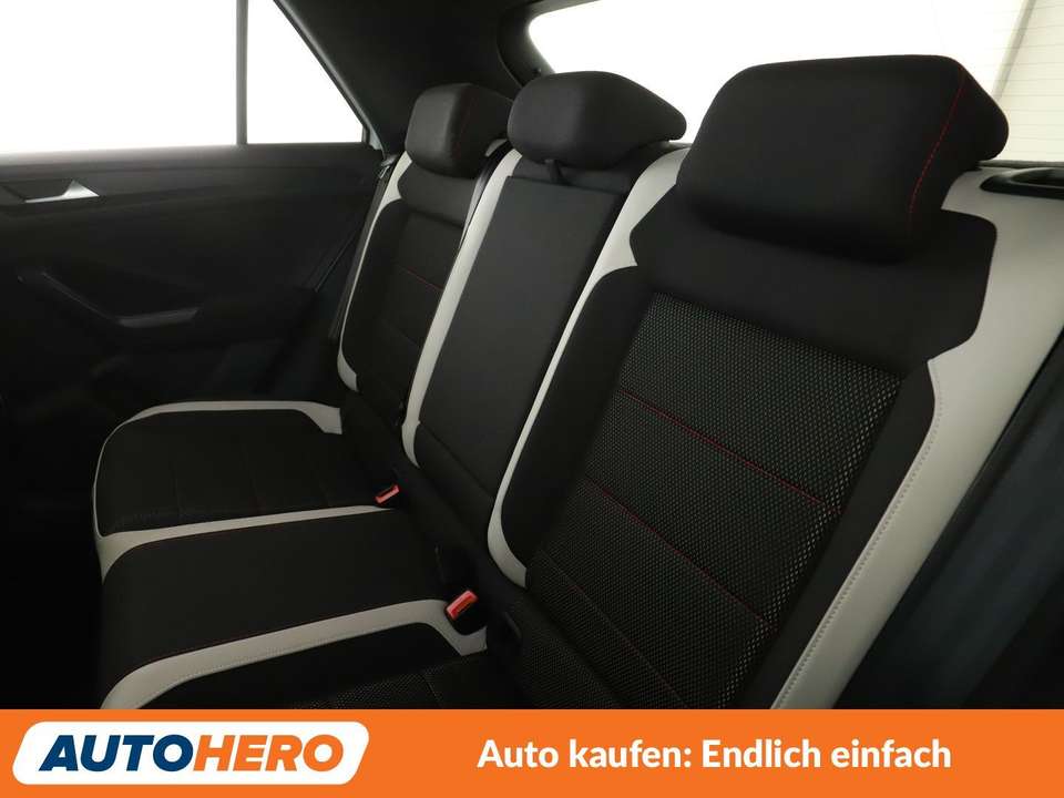 Volkswagen T-Roc - Imagem 14
