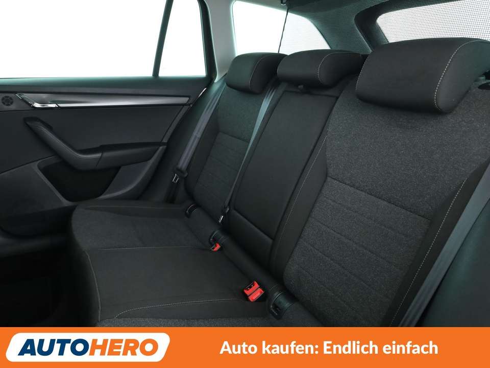 Skoda Octavia - Imagem 14