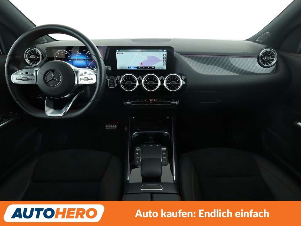 Mercedes-Benz GLA 200 - Imagem 12