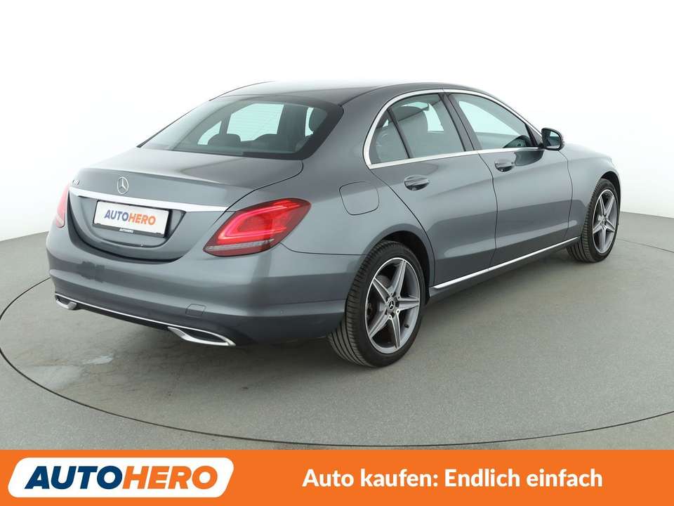Mercedes-Benz C 180 - Imagem 6