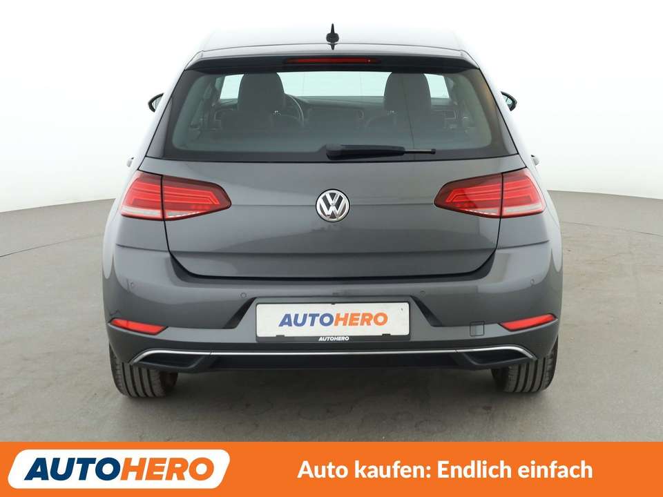 Volkswagen Golf - Imagem 5