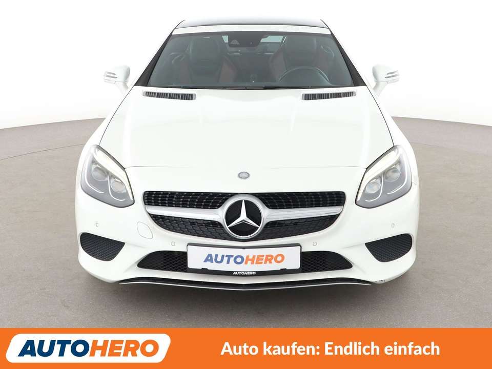 Mercedes-Benz SLC 250 - Imagem 9