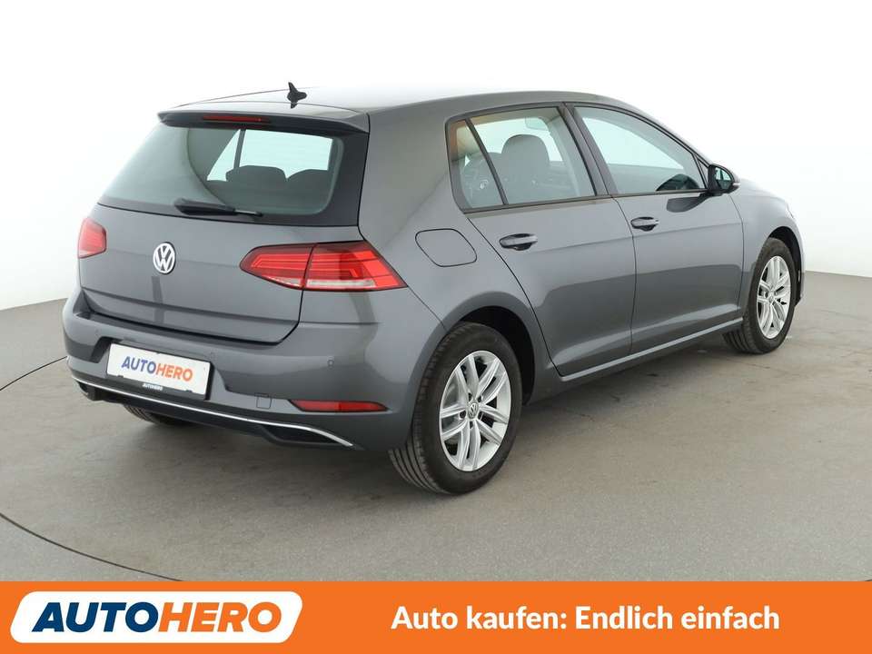 Volkswagen Golf - Imagem 6