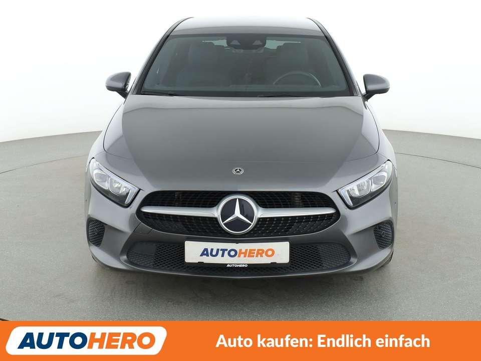 Mercedes-Benz A 180 - Imagem 9