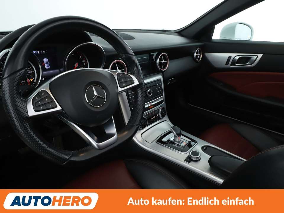 Mercedes-Benz SLC 250 - Imagem 11