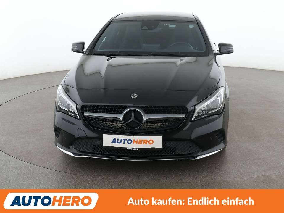 Mercedes-Benz CLA 180 - Imagem 9