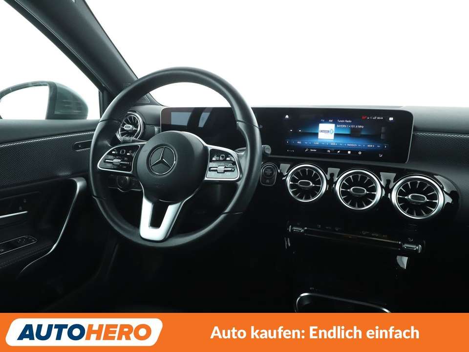 Mercedes-Benz A 180 - Imagem 13