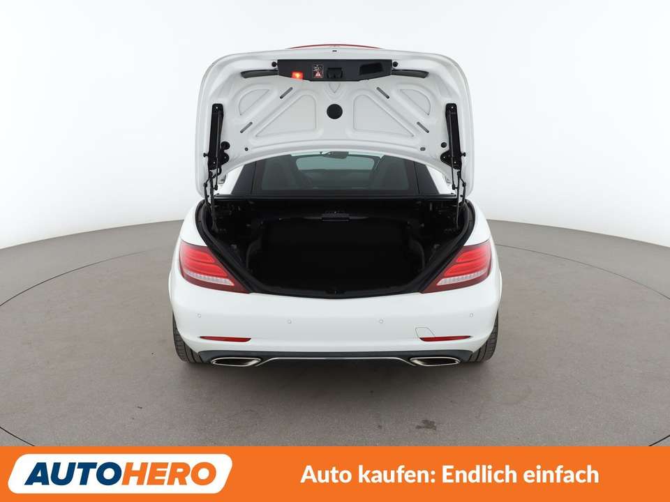 Mercedes-Benz SLC 250 - Imagem 15