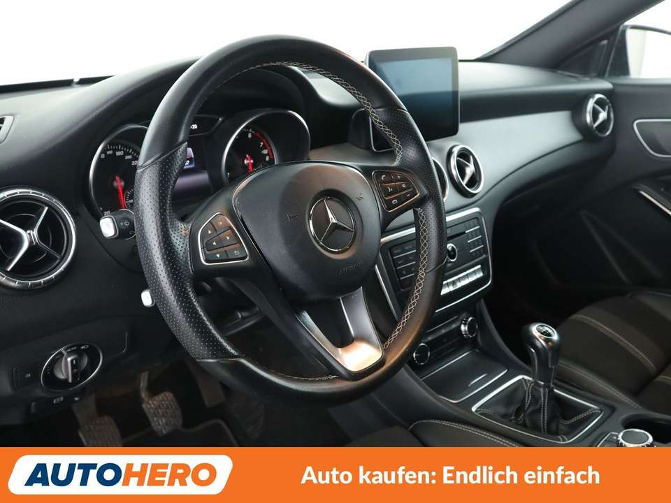 Mercedes-Benz CLA 180 - Imagem 11