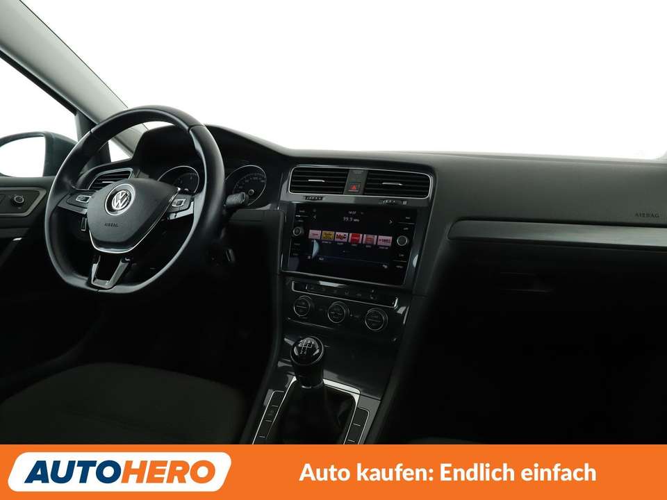 Volkswagen Golf - Imagem 13