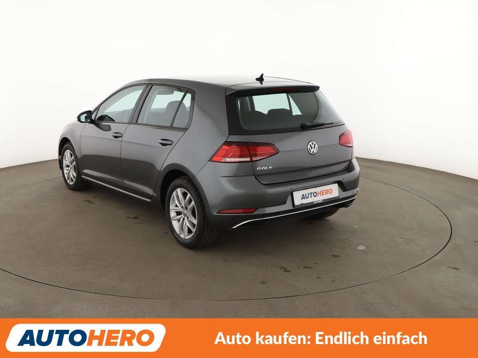 Volkswagen Golf - Imagem 4