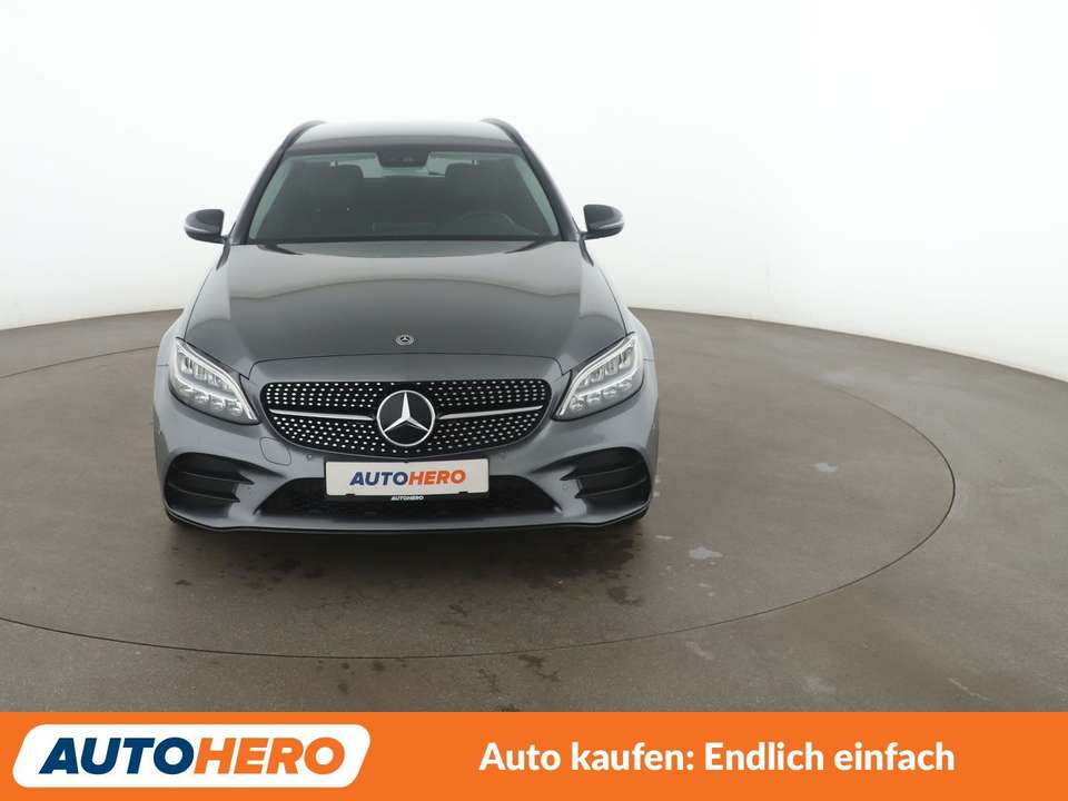 Mercedes-Benz C 220 - Imagem 9