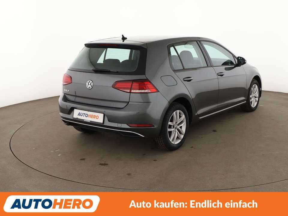 Volkswagen Golf - Imagem 6