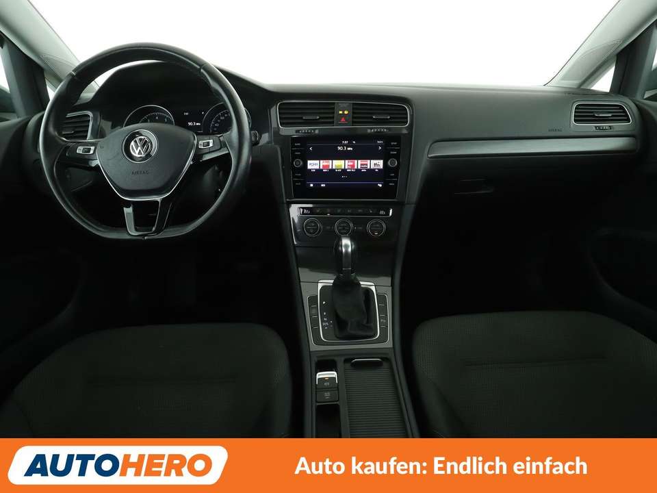 Volkswagen Golf - Imagem 12