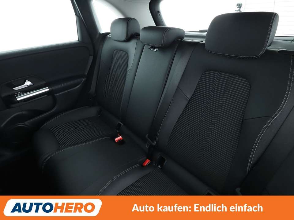 Mercedes-Benz B 200 - Imagem 14