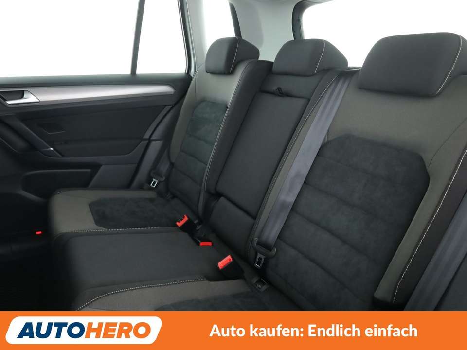 Volkswagen Golf Sportsvan - Imagem 14