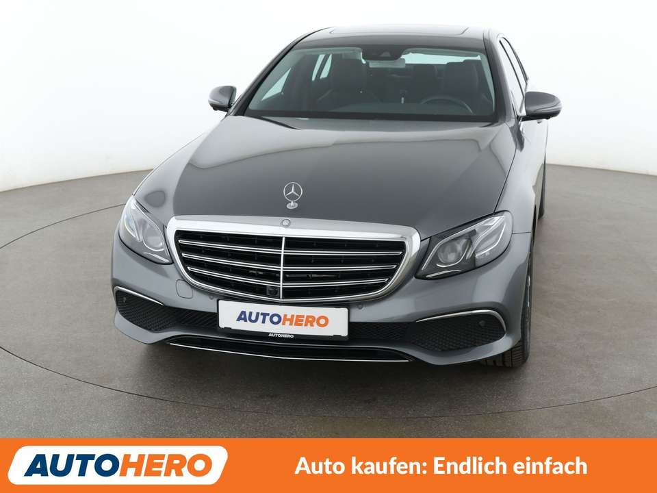 Mercedes-Benz E 200 - Imagem 8