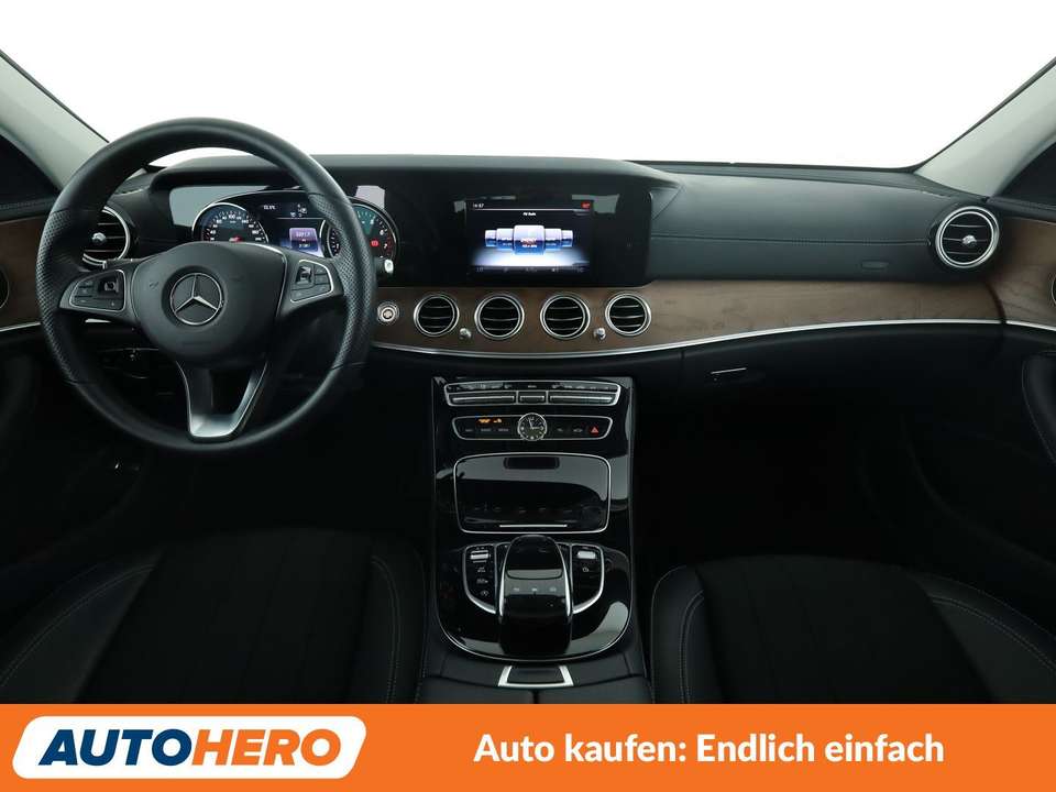 Mercedes-Benz E 200 - Imagem 11