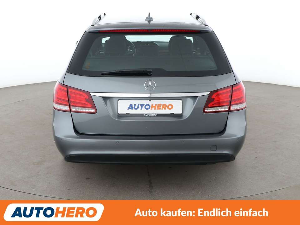 Mercedes-Benz E 200 - Imagem 5