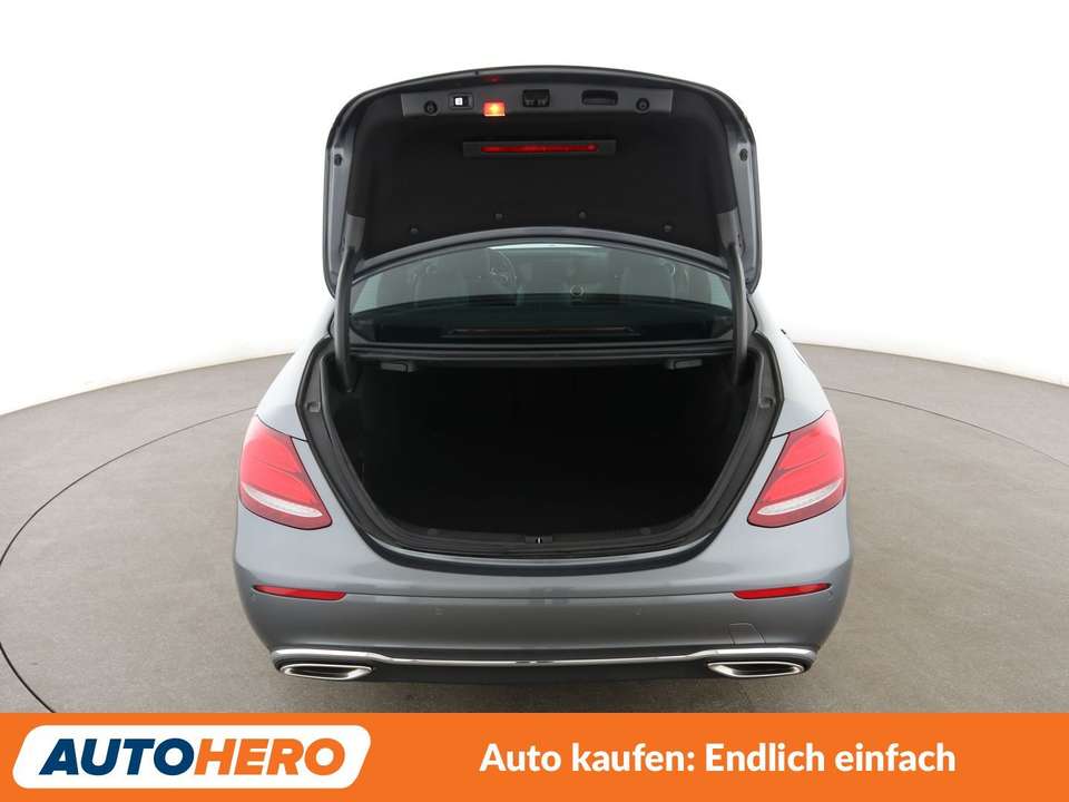 Mercedes-Benz E 200 - Imagem 15