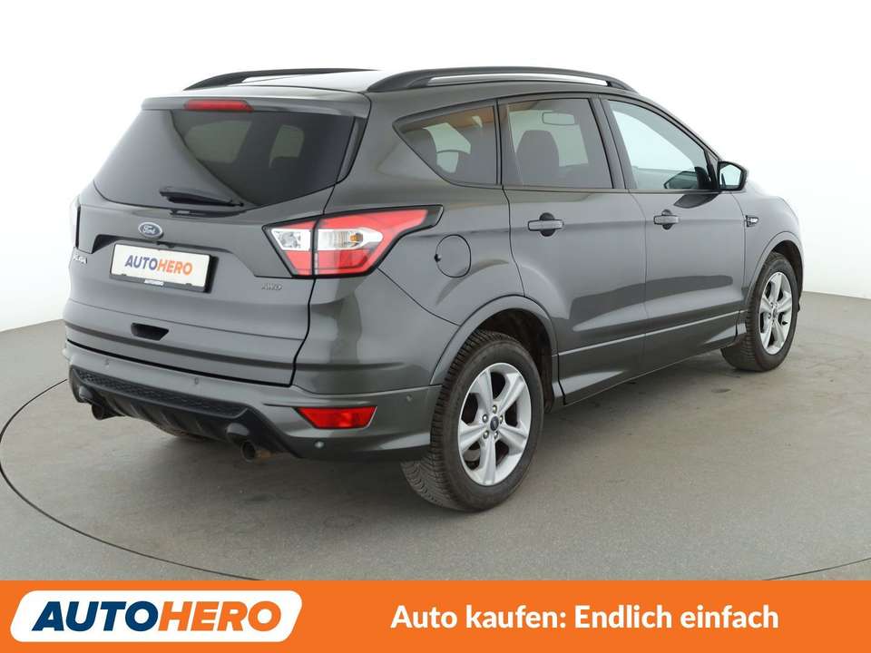 Ford Kuga - Imagem 6