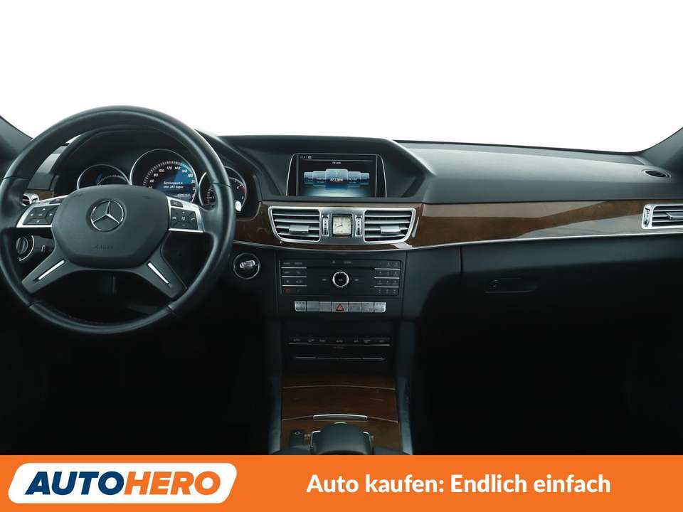 Mercedes-Benz E 200 - Imagem 12