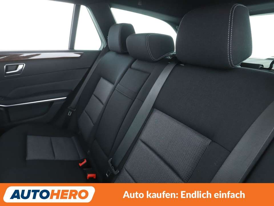 Mercedes-Benz E 200 - Imagem 14