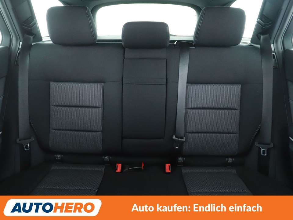 Mercedes-Benz E 200 - Imagem 15