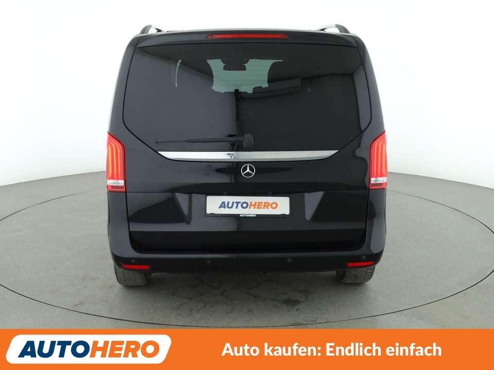 Mercedes-Benz V 220 - Imagem 5