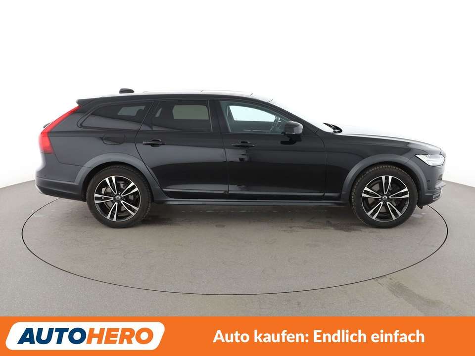 Volvo V90 Cross Country - Imagem 7