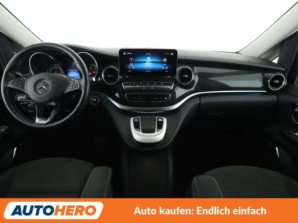 Mercedes-Benz V 220 - Imagem 12
