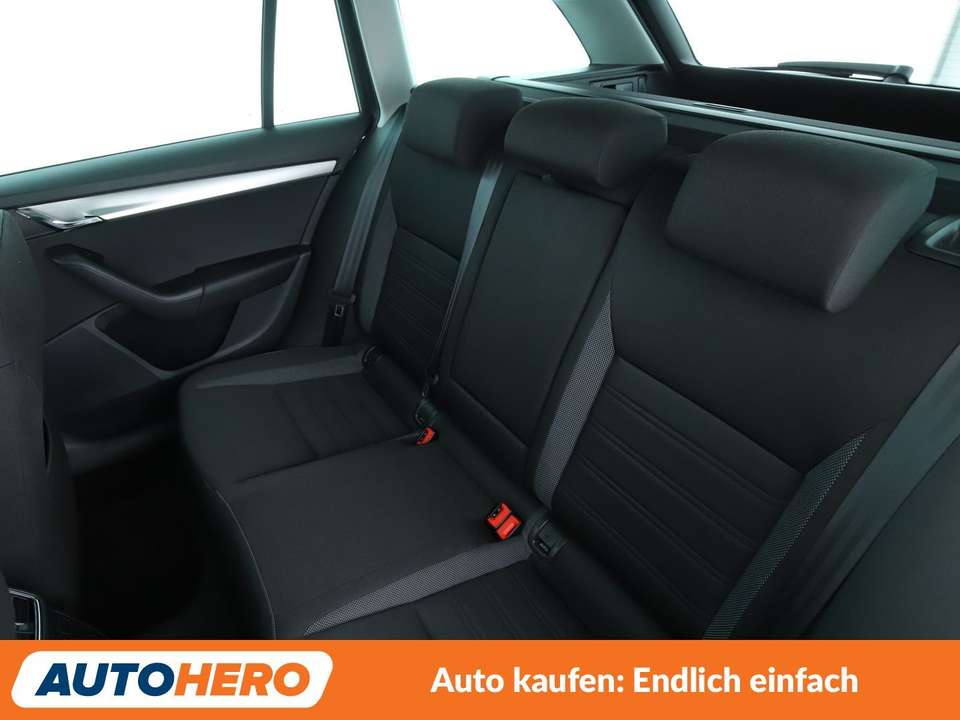 Skoda Octavia - Imagem 14
