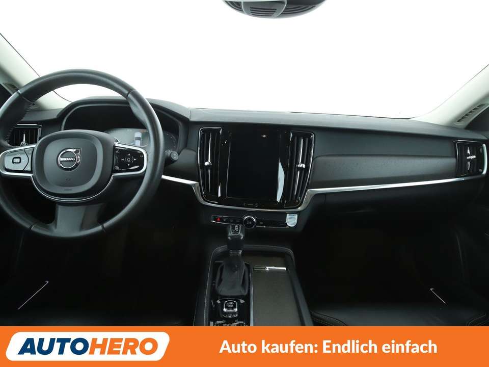 Volvo V90 Cross Country - Imagem 12